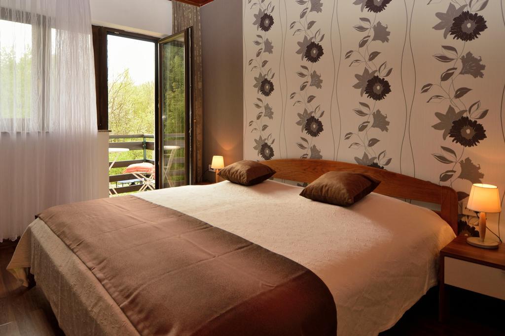 Plitvice Pansion Lovric Hotel Plitvicka Jezera Bilik gambar